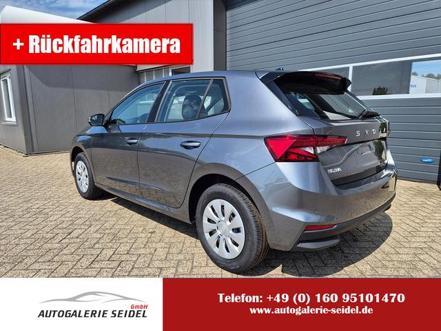 Skoda Fabia - 1.0 TSI 115PS DSG Selection 5-türig Rückf.Kamera Parksensoren Sitzheizung Multifunktionslenkrad Klima Skoda-Radio Bluetooth Touchscreen Tempomat Nebelsch. Apple CarPlay + Android Auto