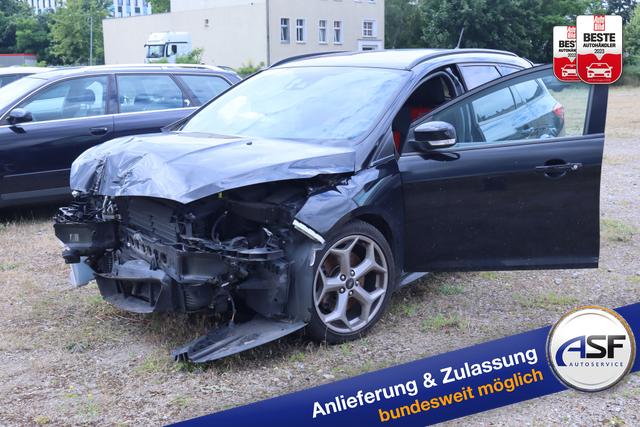 Ford Focus Turnier - ST #Winter-P. #Parkpilot hinten #Recaro Sportsitze #Xenon