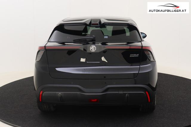 MG MG4 Luxury 64kWh 