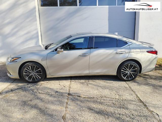 Lexus ES 300h Business Line 2.5 Hybrid 2WD *Sofort verf&uuml;gbar**WINTERSALE* 
