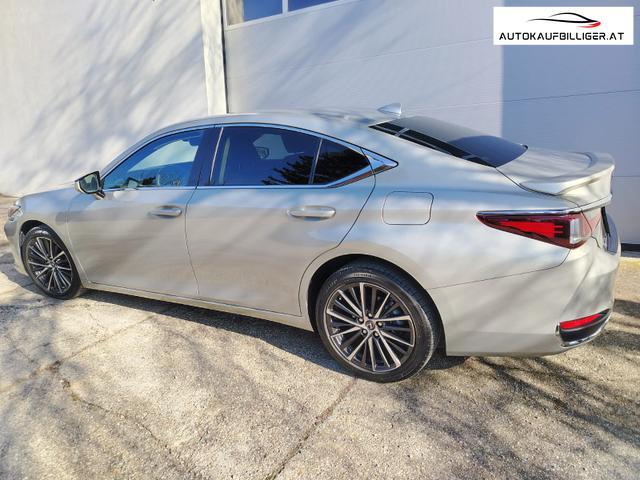 Lexus ES 300h Business Line 2.5 Hybrid 2WD *Sofort verf&uuml;gbar**WINTERSALE* 