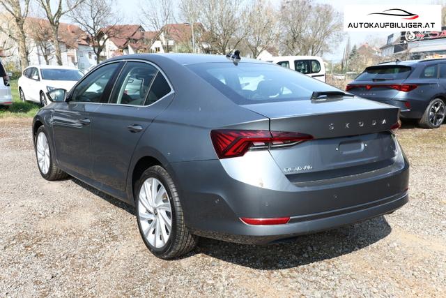 Skoda Octavia PHEV 204 DSG SideA ACC Kam SHZ Kessy 18Z 