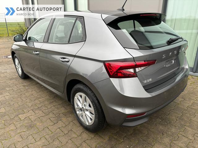 Skoda Fabia Classic LIEFERUNG KOSTENLOS! 1.0 MPI 80PS, 15" ALU, LED-Scheinwerfer, M-Lederlenkrad, Nebelscheinwerfer, Parksensoren vorn + hinten, Rückfahrkamera, Sitzheizung, Tempomat, Klimaanlage, Infotainment 8"+Wireless SmartLink, Fußmatten, Mittelarmlehne vorne 