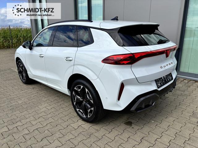 Cupra Terramar VZ 1.5 e-HYBRID (Plug-In-Hybrid) 272PS DSG, 5 Jahre Garantie, 19" Alu, Elektr. Heckklappe, 3-Zonen-Climatronic, DCC, ACC/Tempomat, Alarm, Kessy, Privacy-Glas, Parksensoren vorn/hinten, R&uuml;ckfahrkamera, Media 12,9" + Full Link, M-Lederlenkrad beheizt 