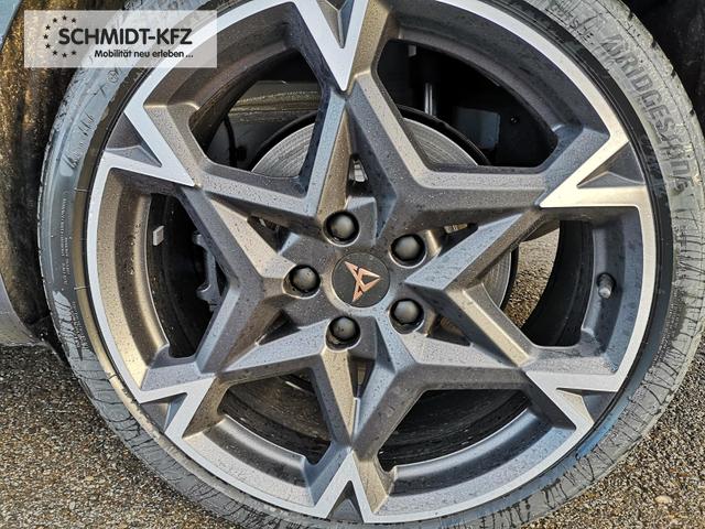 Cupra Leon Sportstourer 2.0 TSI 245 kW 4Drive VZ Kombi 2.0TSI DSG 4x4 AHK GV5 Matrix el. Hk Pano Navi Sound 