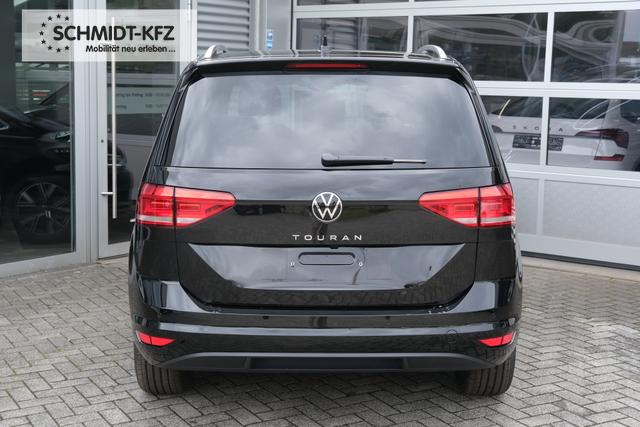 VW Touran 1.5 TSI DSG Grenadilschwarz 