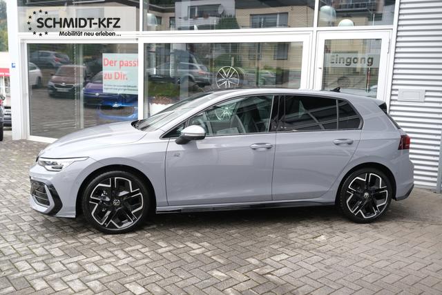 VW Golf 8 R-Line Mondstein Grau 