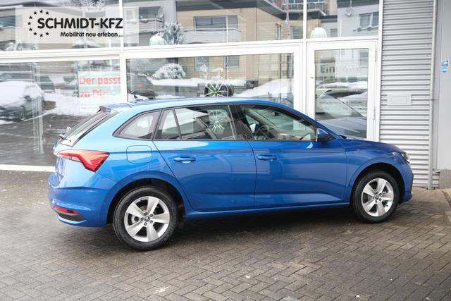 Skoda Scala Race Blau 
