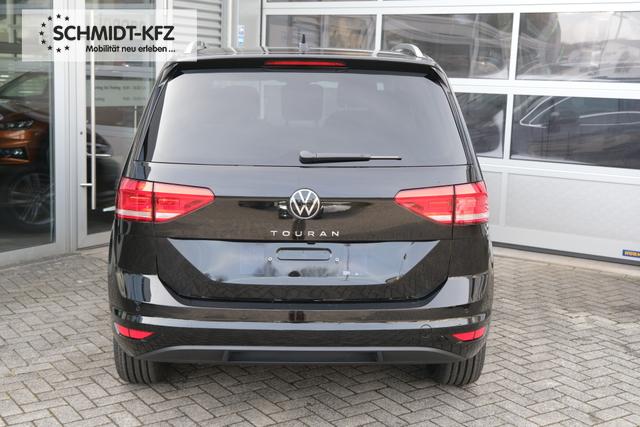 VW Touran 1.5 TSI DSG Grenadilschwarz 