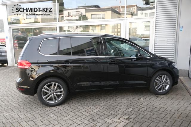 VW Touran 1.5 TSI DSG Grenadilschwarz 