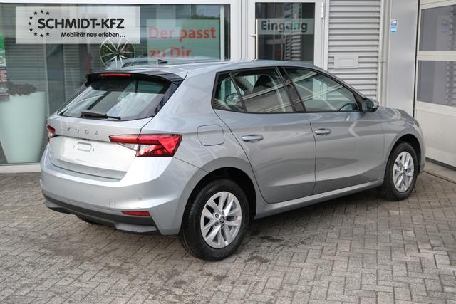 Skoda Fabia Diamond Silver Metallic 