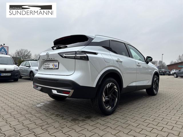 Nissan Qashqai 1.3 DIG-T MHEV N-Connecta X-Tronic LED+Pano+Kamera+ACC 