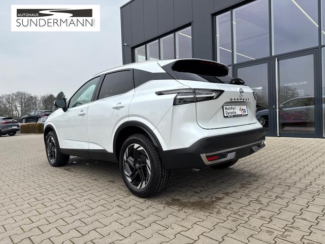 Nissan Qashqai 1.3 DIG-T MHEV N-Connecta X-Tronic LED+Pano+Kamera+ACC 