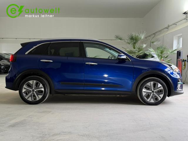 Kia Niro e-Niro Vision 64 kWh AHK 3-phasig Plus-Paket ACC 
