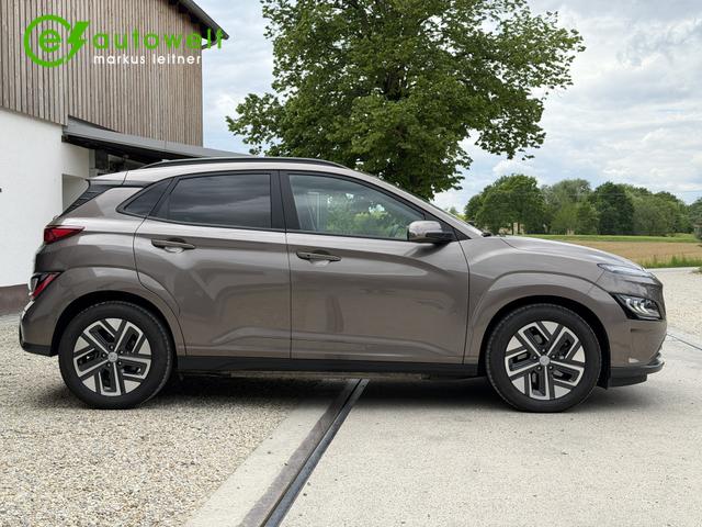 Hyundai KONA Trend 64kWh LED Navi-Paket AHK W&auml;rmepumpe RFK 3phasig 