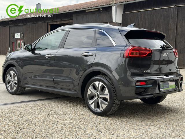 Kia Niro e-Niro Spirit 64kWh Leder-Paket+ 3-Phasen Scheckheft Schiebedach 