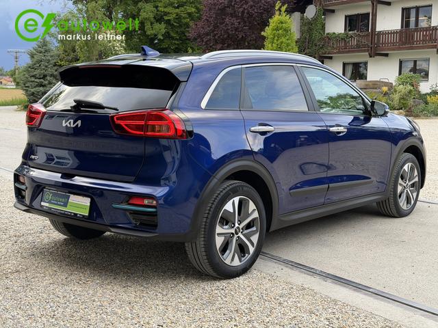 Kia Niro e-Niro Spirit 64 kWh 3phasig LED W&auml;rmepumpe 