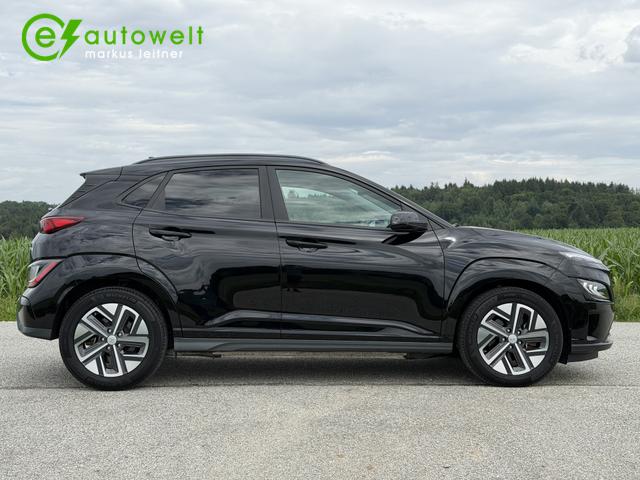 Hyundai KONA Prime 64kWh HeadUp el. Sitze W&auml;rmepumpe Glasdach 