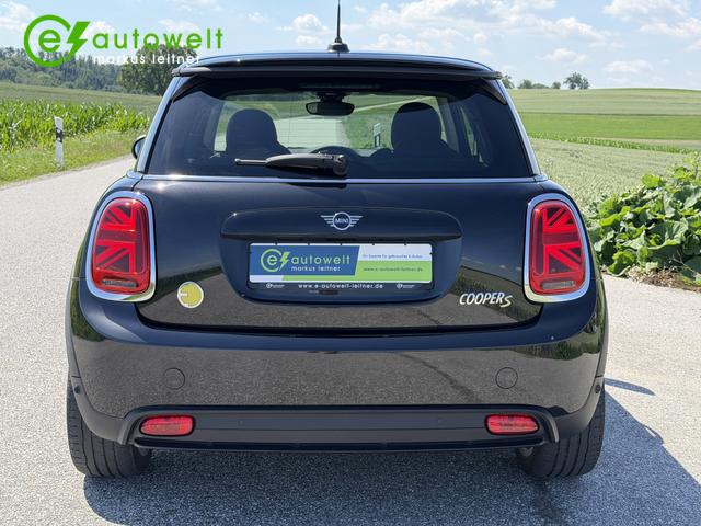 MINI Cooper SE Classic Trim 32,6kWh PDC Driving Assistant 