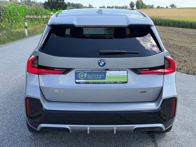 BMW iX1 xDrive30 MSport 64,7kWh Innovations+Travel DA Prof 