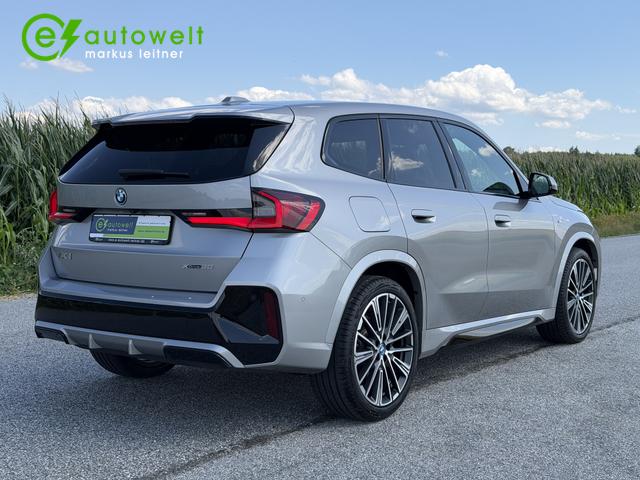 BMW iX1 xDrive30 MSport 64,7kWh Innovations+Travel DA Prof 