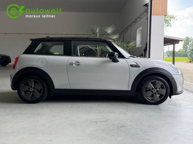 MINI Cooper SE Classic Trim ACC Lenkradheizung RFK HeadUp 