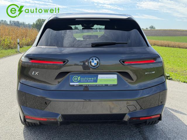 BMW iX xDrive40 M Sport 74kWh Pano HeadUp DA Prof AHK SoftClose 