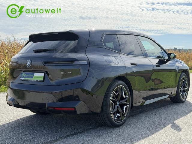 BMW iX xDrive40 M Sport 74kWh Pano HeadUp DA Prof AHK SoftClose 