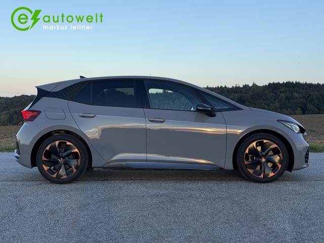Cupra Born Edition Dynamic 60kWh Tech + Pilot M Dinamica 