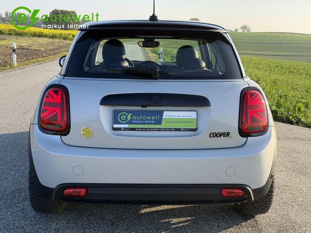 MINI Cooper SE Classic Trim 32,6kWh Komfortp. Plus Pano h/k 
