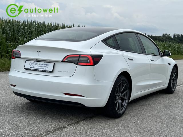 Tesla Model 3 Long Range Dual Motor Matrix 