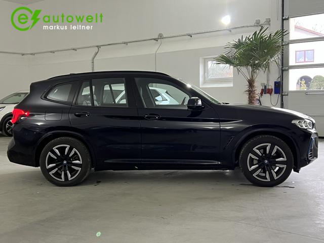 BMW iX3 M-Paket LED Panoramadach AHK 