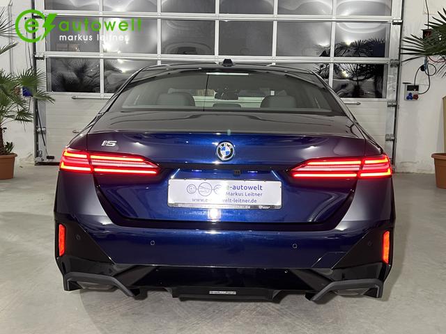 BMW i5 eDrive40 M Sport Driving Ass. Professional Komfortsitze 
