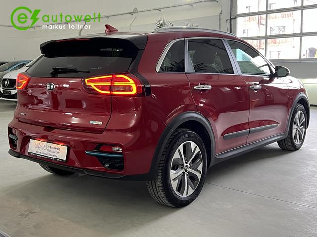Kia Niro e-Niro 64 kWh Spirit Leder 3phasig ACC LED Memory 