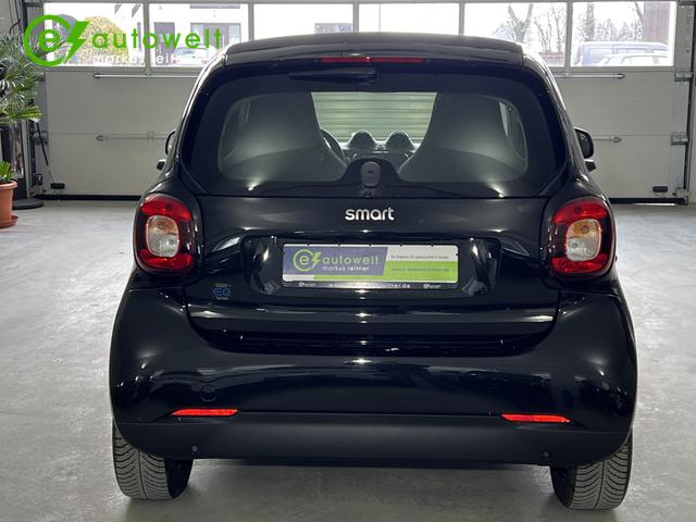Smart fortwo EQ Electric Drive 22kW-Lader Cool&Audio Sitzheizung 