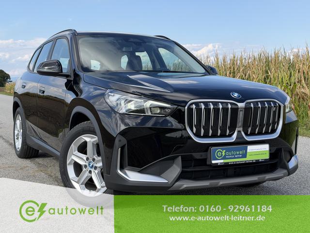 BMW iX1 - xDrive30 64,7kWh AHK adapt. LED Komfortzugang RFK