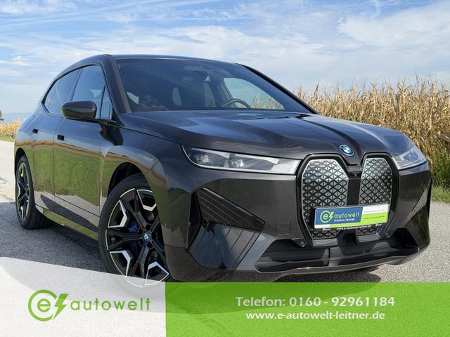 BMW iX - xDrive40 M Sport 74kWh Pano HeadUp DA Prof AHK SoftClose