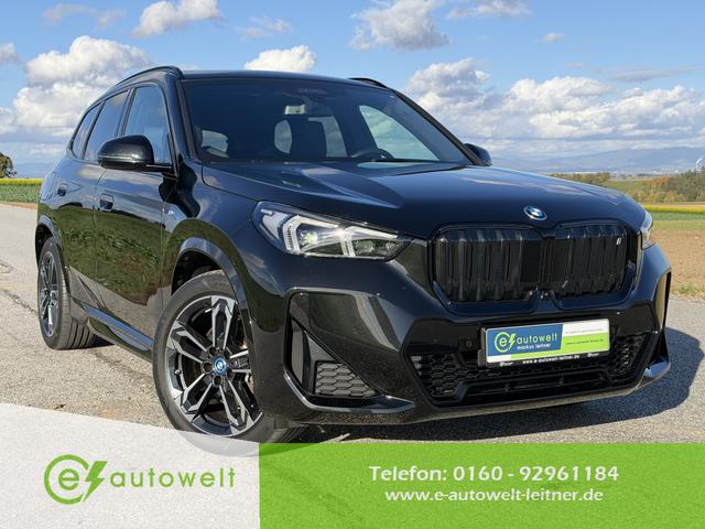 BMW iX1 - xDrive30 M Sport AHK Pano Innovationspaket DA Professional