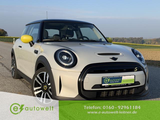 MINI Cooper - SE Classic Trim 32,6kWh Komfortp. Plus Pano h/k