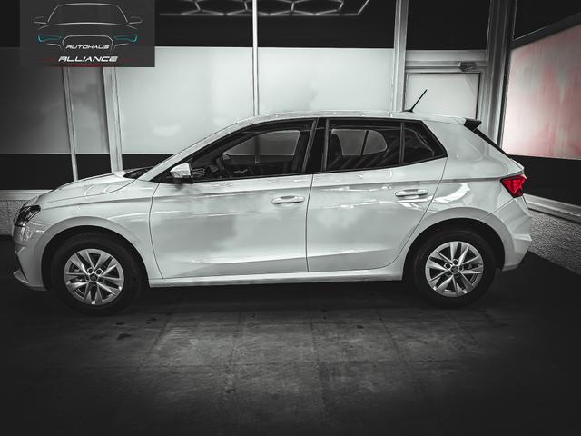 Skoda Fabia SELECTION DSG PDC v+h KLIMAAUTOMATIK 