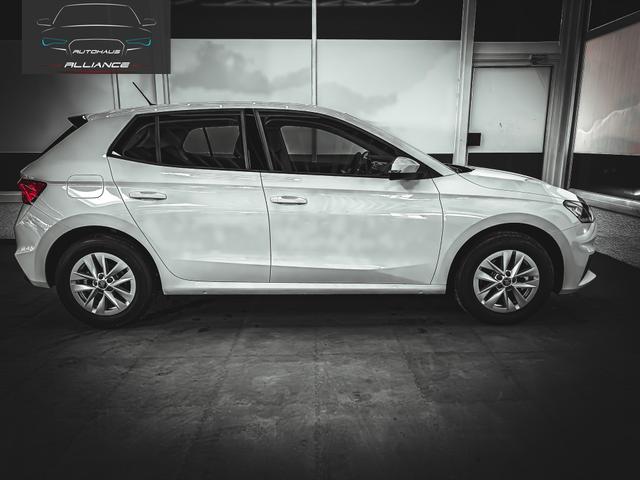 Skoda Fabia SELECTION DSG PDC v+h KLIMAAUTOMATIK 