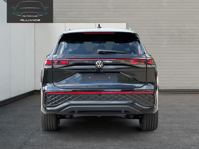 Volkswagen / Tayron / Schwarz / / / PANORMA+LED+AHK+EL. HECKKL.+PDC+20'' LM