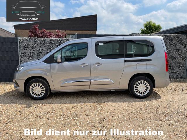 Toyota Proace City Verso Long 1.2P Shuttle Light 