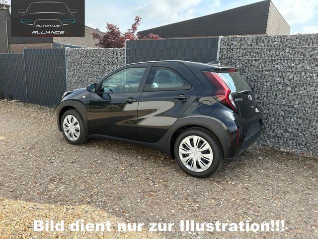 Toyota Aygo X 1.0 Play 