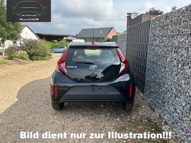 Toyota Aygo X 1.0 Play 