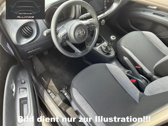 Toyota Aygo X 1.0 Play 