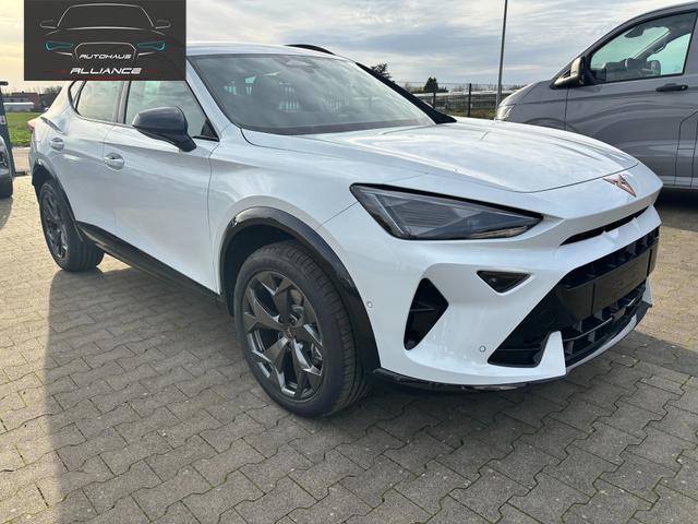 Cupra Formentor VZ EXTREME 2.0 TSI 333PS DSG 4DRIVE, 5J Garantie, 19" ALU, HD-MATRIX-LED, Navi 12,9", SENNHEISER, INTELLIGENT-DRIVE, DCC, ACC, Alarm, Elektr. Fahrersitz + CARBON-Schalen-Sitze, Heckklappe, KESSY, Winter-Paket, Climatronic, Parksensoren v/h, R&uuml;ckfahrkamera 