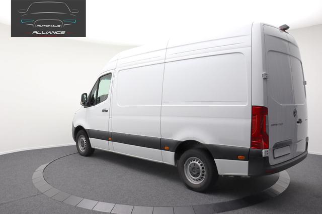 Mercedes-Benz 317 CDI Sprinter Standard HA 9G-TRONIC PRO L2H2 