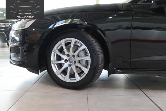 Audi A4 Avant 40 quattro 2.0 TDI basis 
