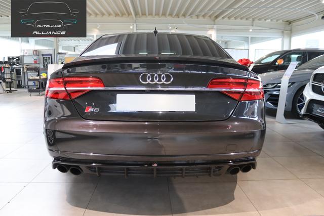 Audi S8 4.0 TFSI quattro 